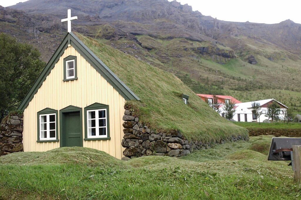 Hofskirkja : comment visiter cette église mythique d'Islande